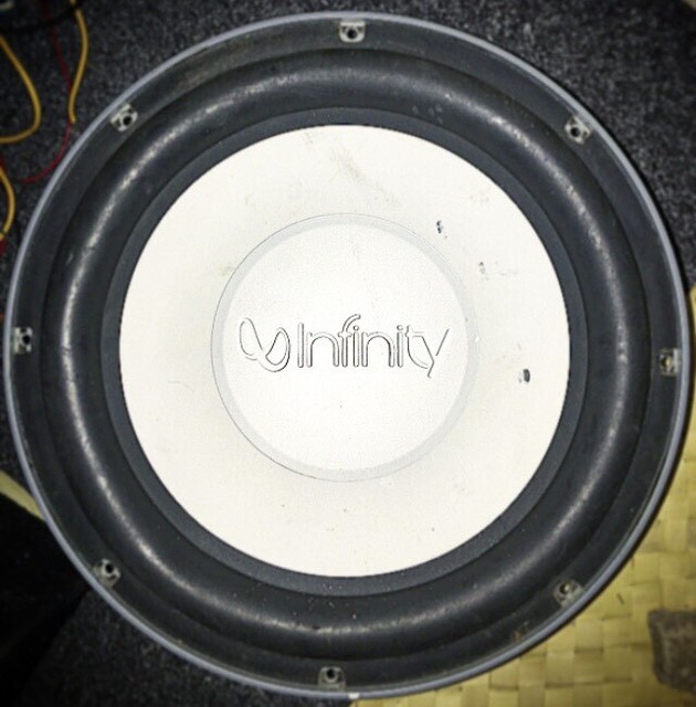 jbl 1400 watt subwoofer amplifier